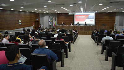 O evento reúne estudantes universitários, professores e instituições de ensino superior. Foto: Divulgação.